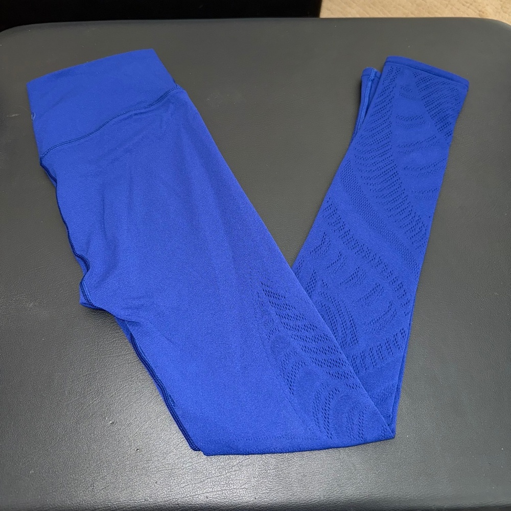 Lululemon Blue Leggings - Size 6